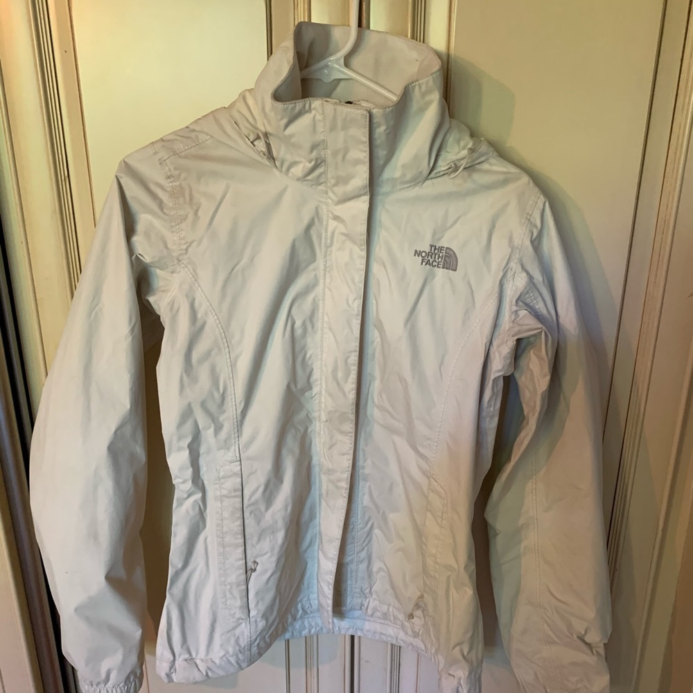 Women’s The Northface Resolve 2 Jacket- XS
